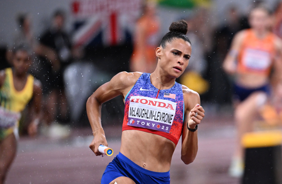 在比赛中交, nzTZq, neqB