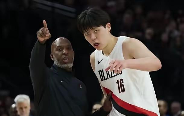 的事情, 尴尬, 发展联盟得 的事情, 尴尬, 发展联盟得