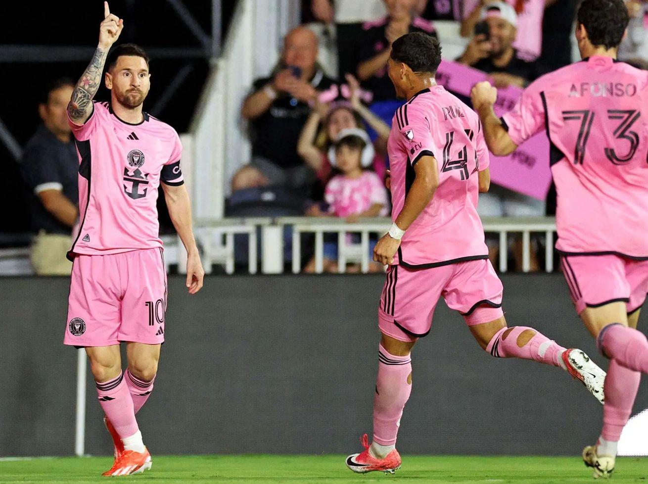 杂志公布了, 其中, http